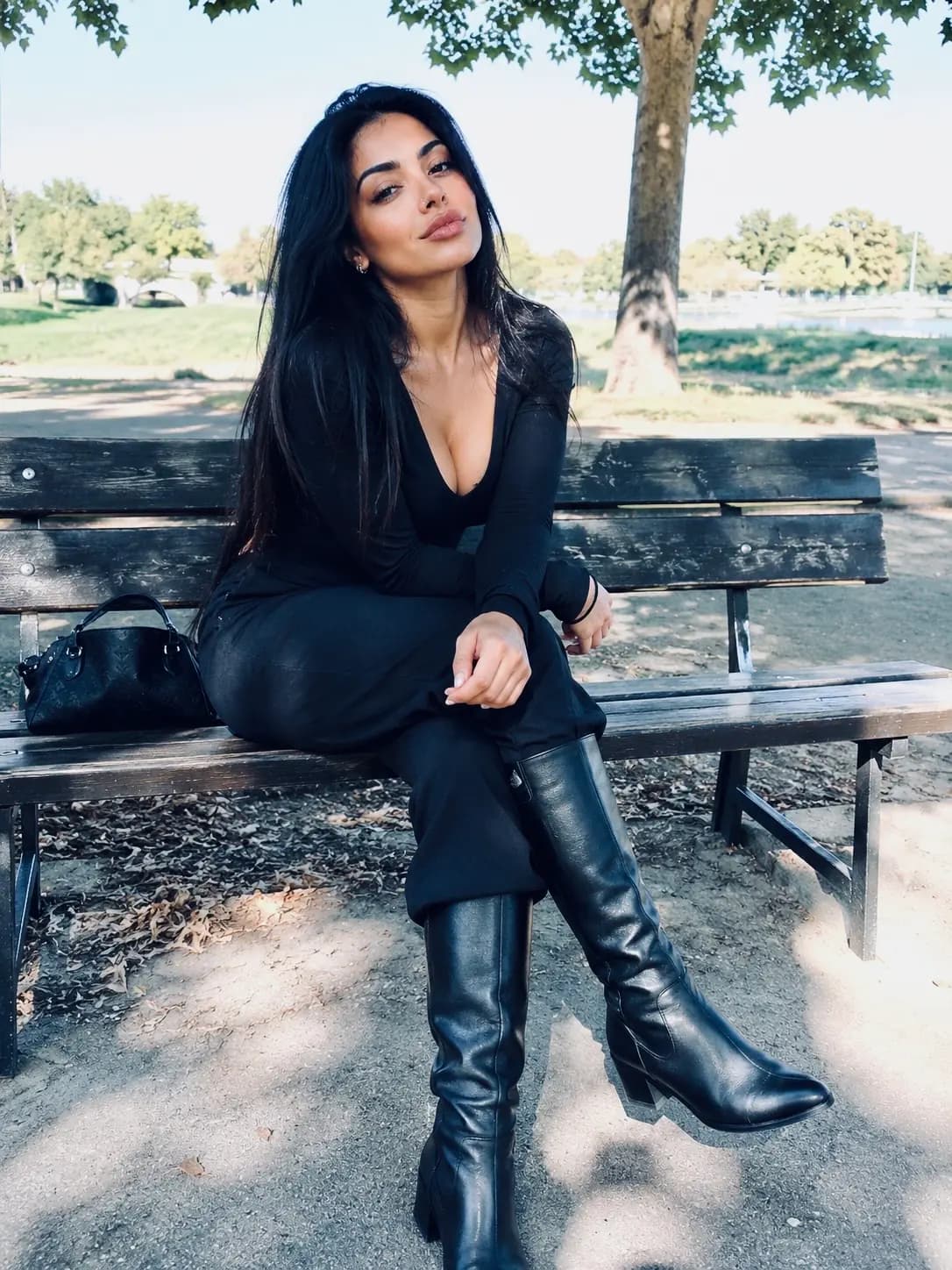 LadyShirin Galerie Bild 6 - Domina Telefon