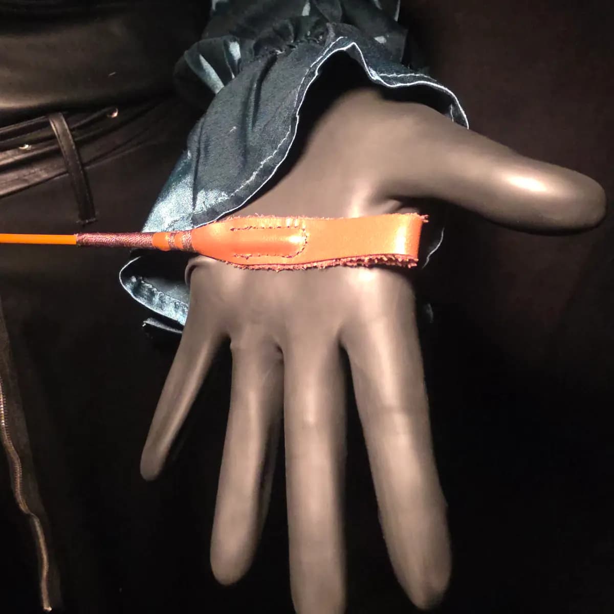Echte Herrin Lola Galerie Bild 12 - Domina Telefon